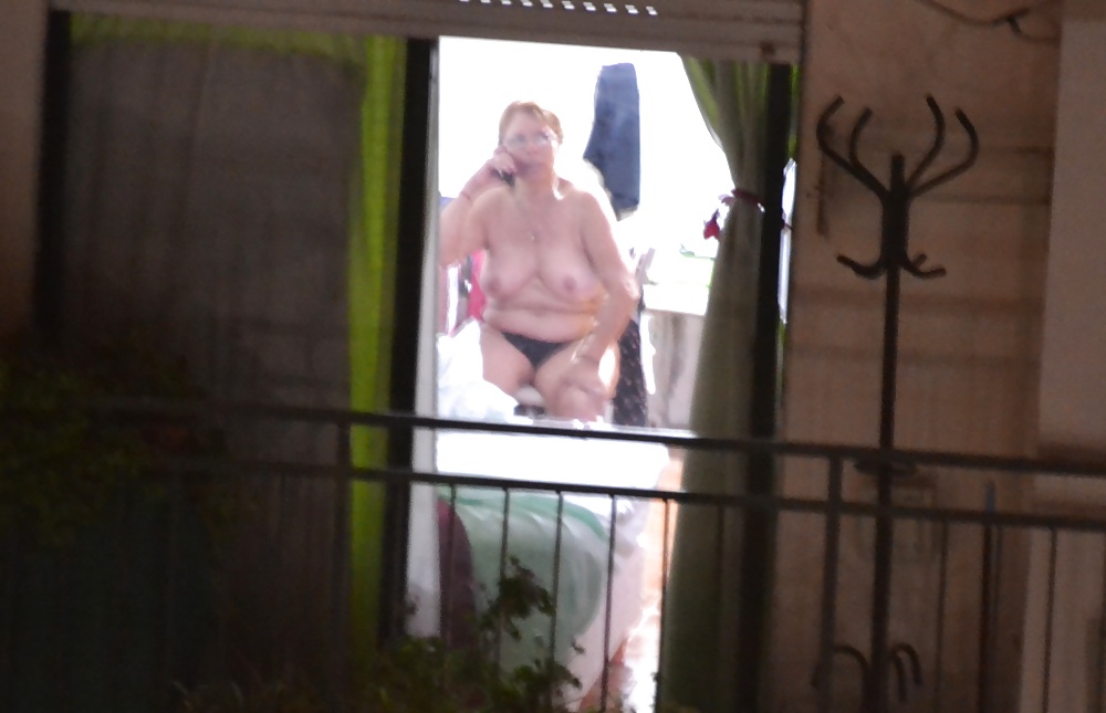 XXX Vecina veterana en tetas