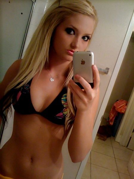 XXX sexy iphone girls