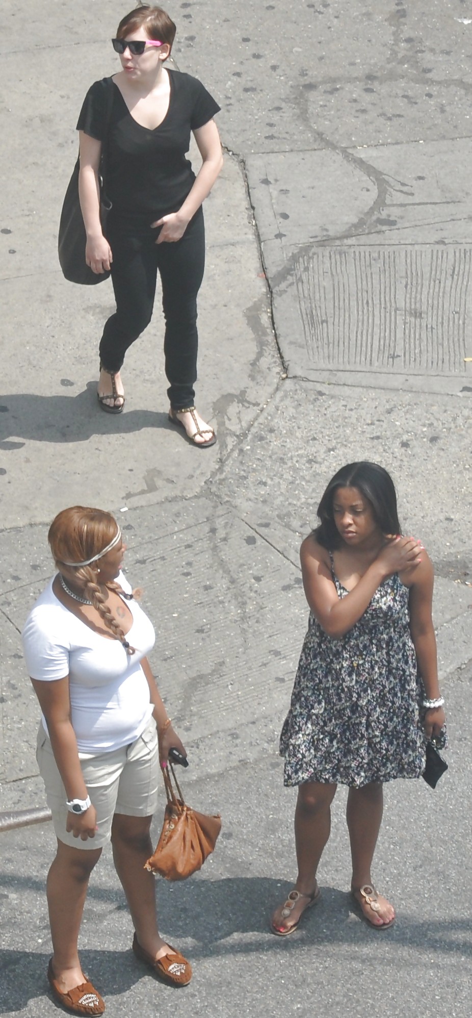XXX Harlem Girls in the Heat 33