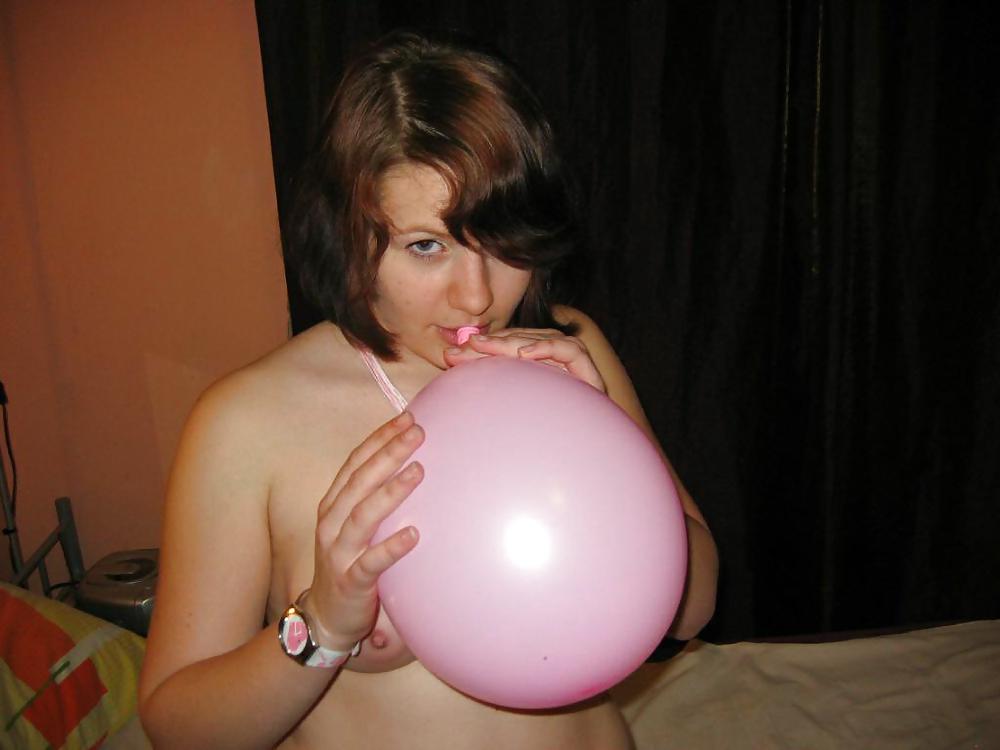 XXX Balloon girls