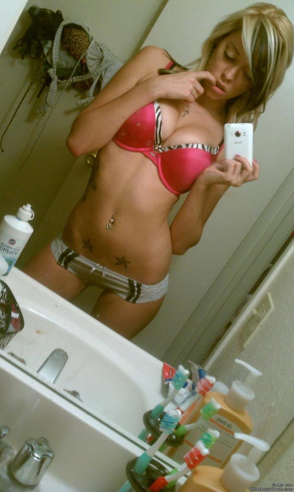 Selfshot Hotness Solo Set 2 - 47 Photos 