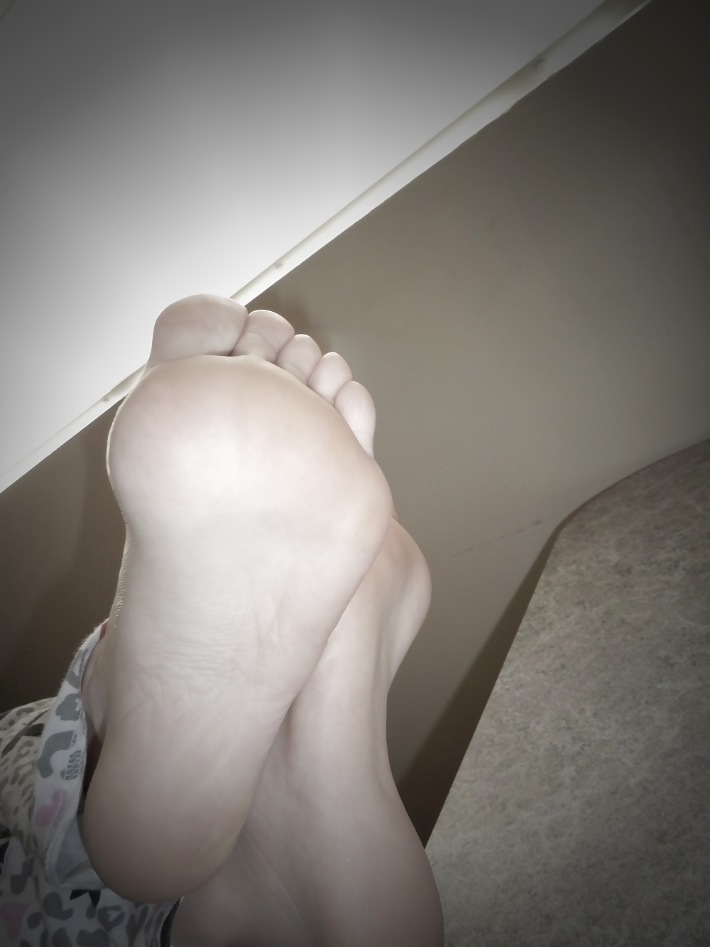XXX sensual feet