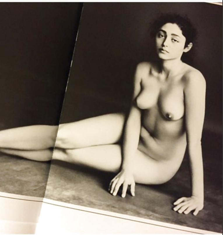 Free Preview Of Golshifteh Farahani Naked In L'angle Mort.