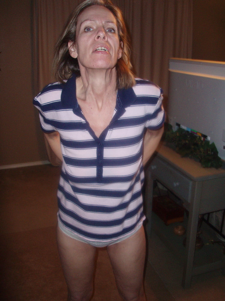 13. Mature wife displays her parts 4 all - 143 Photos 