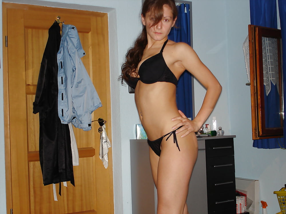 XXX amateur brunette