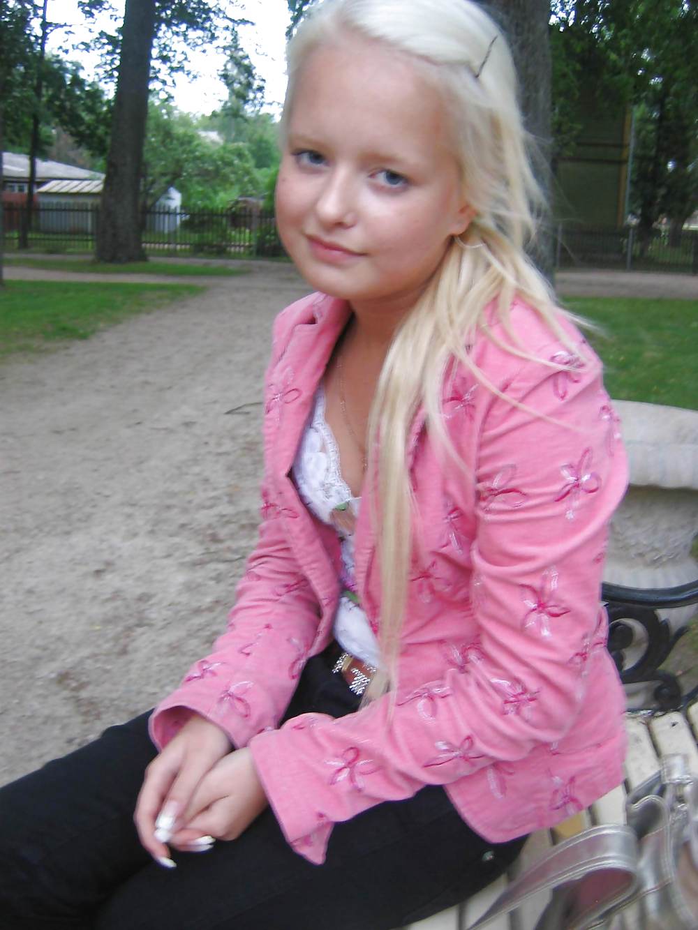 XXX Pretty Amateur Blonde 21