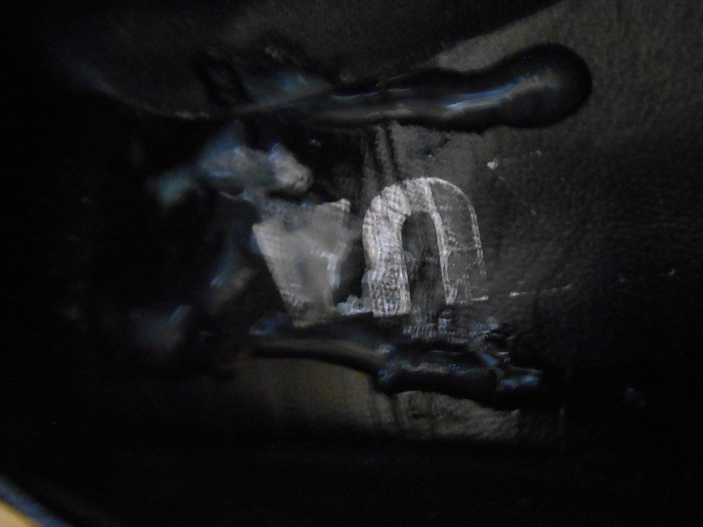 XXX je decharge dans ses ballerines