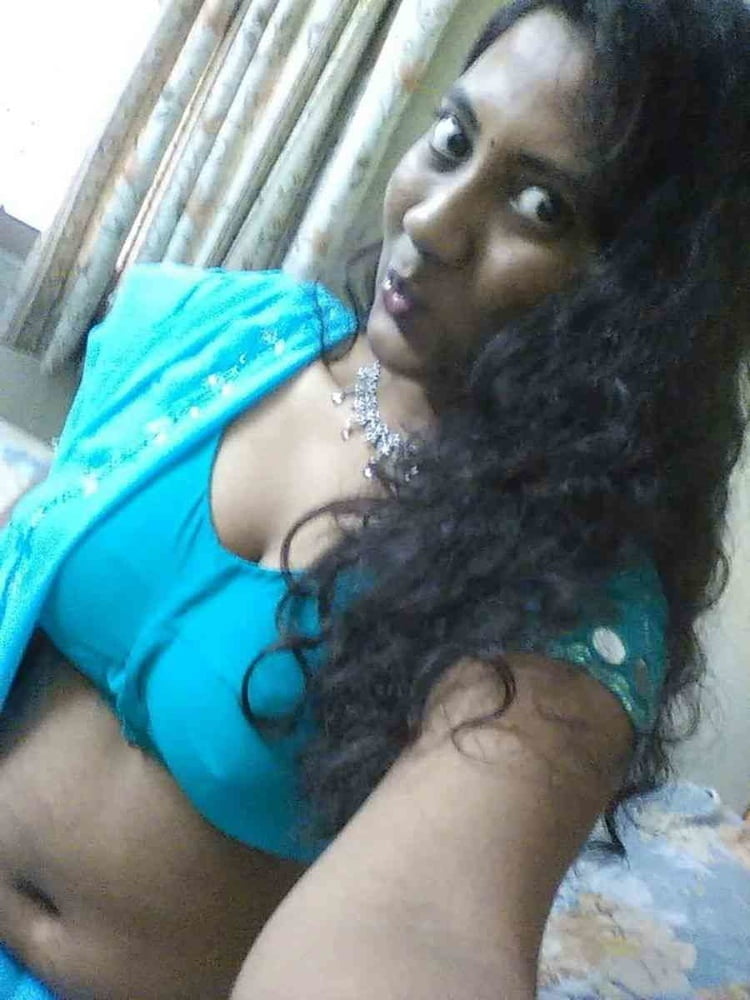 750px x 1000px - Indian cute college girl xxxv... - 6 Pics | xHamster