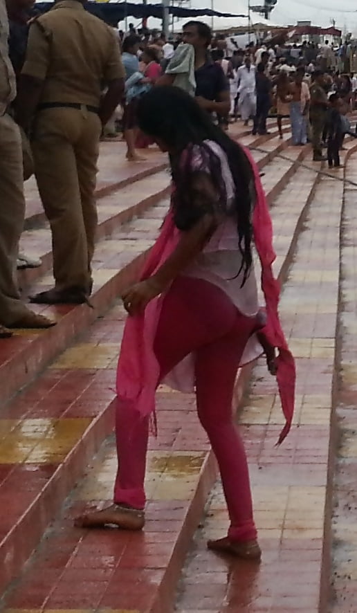 Big Ass Indian Aunty Backless