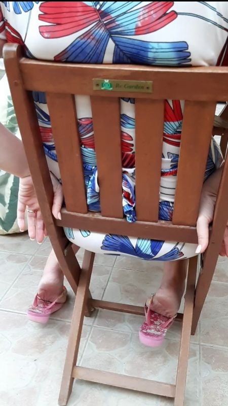 XXX Piedi di zie, nonne, mamme.