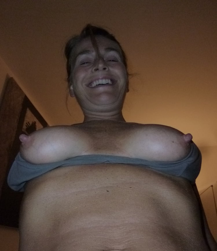 Tits - Nipples to suck - mamelons 147 - 21 Photos 