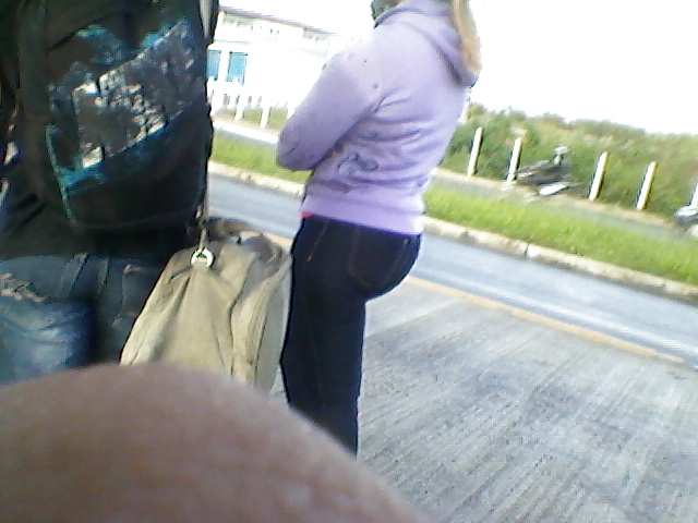 XXX Rabuda no ponto do busao