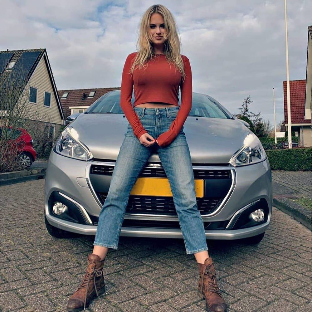 XXX Dutch blonde girl from Dumpert