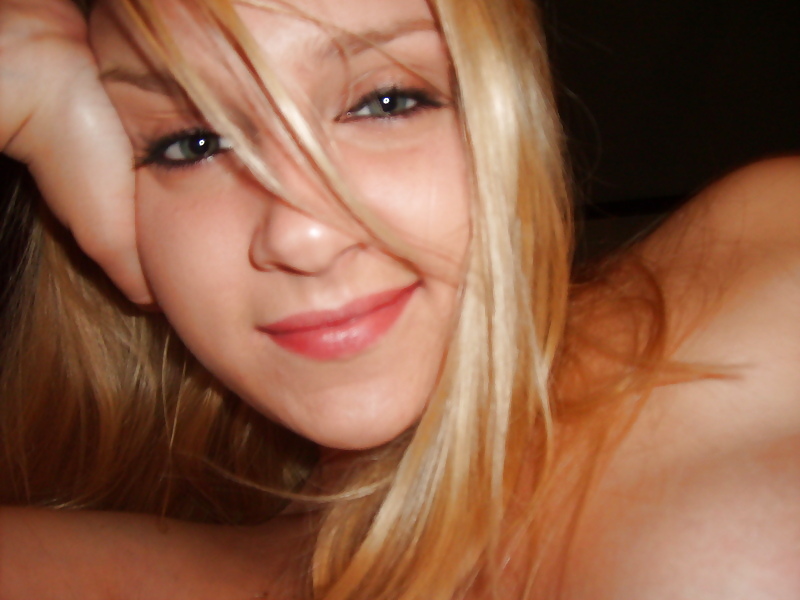 XXX Blondes Girl 2