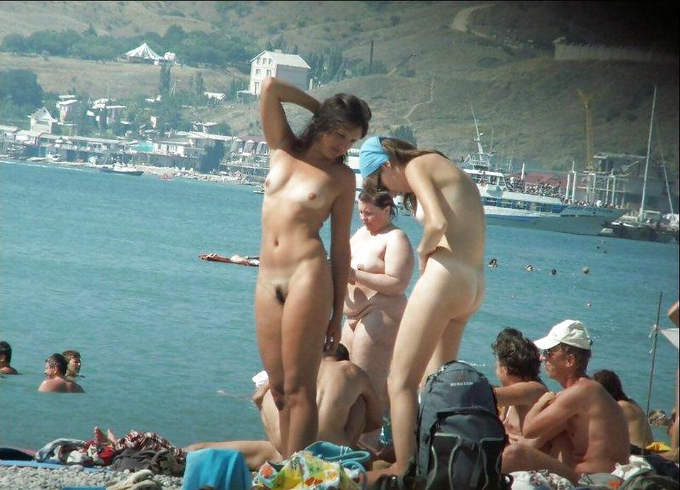 XXX Naked beach 154.