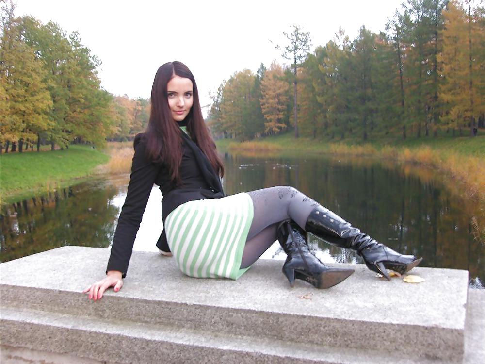 XXX GIRL IN NYLONS