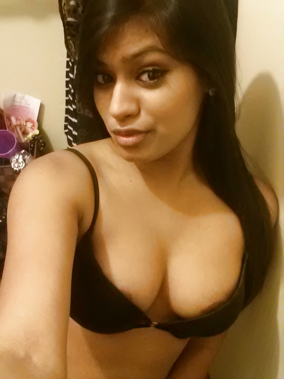 XXX Sexy Indian Tamil Selfies