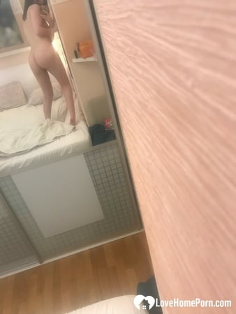 i love how i look in this mirror         