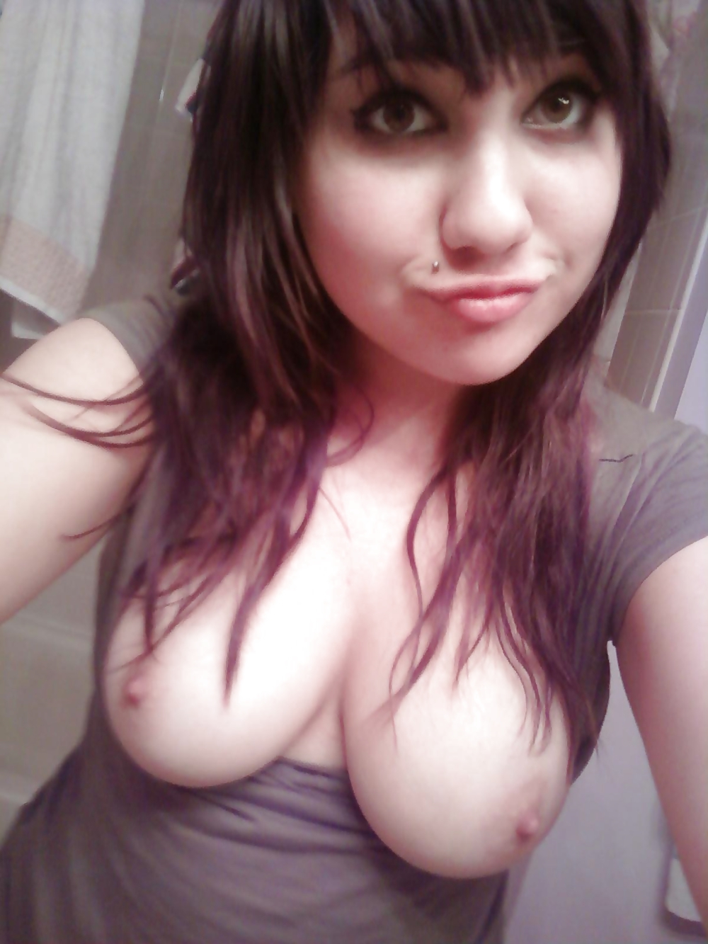 XXX Amateur self shots