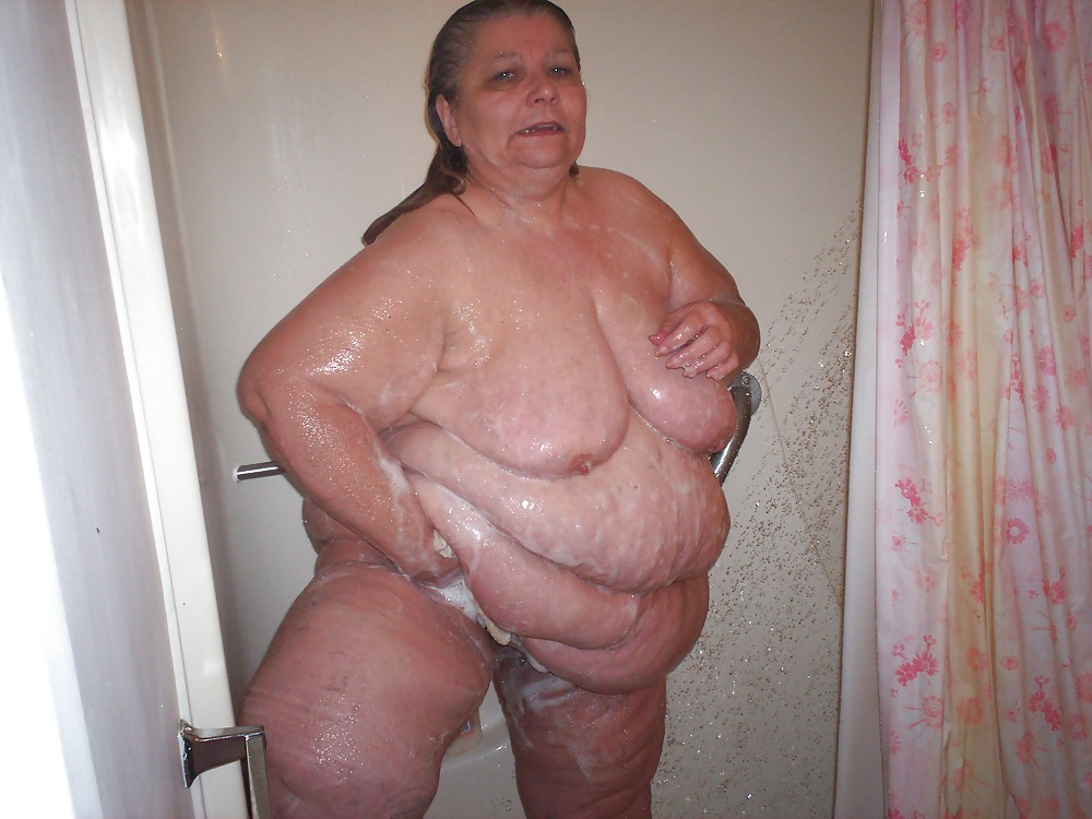 XXX me in shower pics