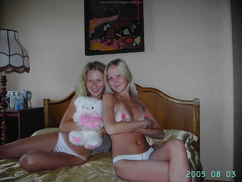 XXX Hot Young Amateur Lesbian Teens