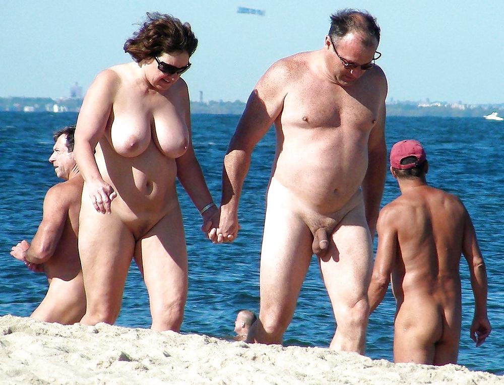 XXX Naked couples 5.