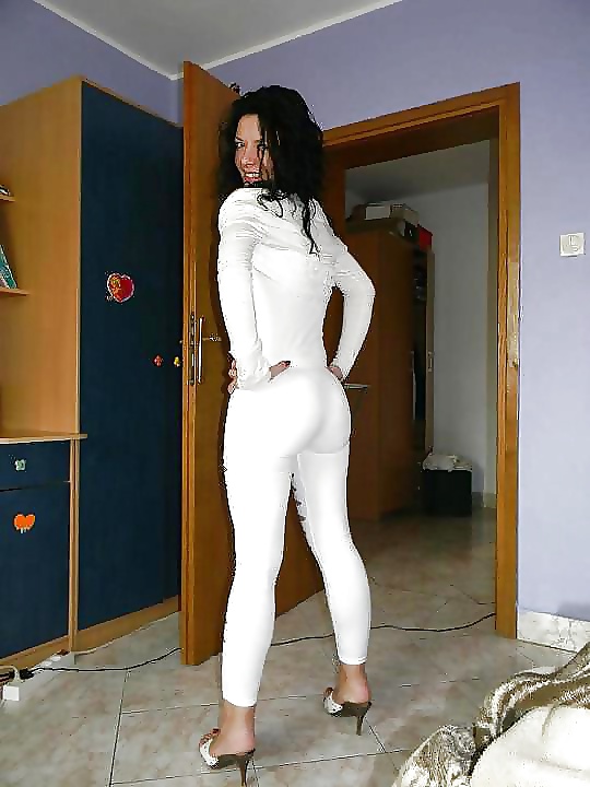 XXX Serbian MILFs