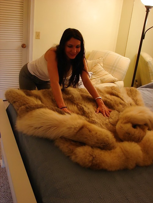 XXX Amateur girls in fur