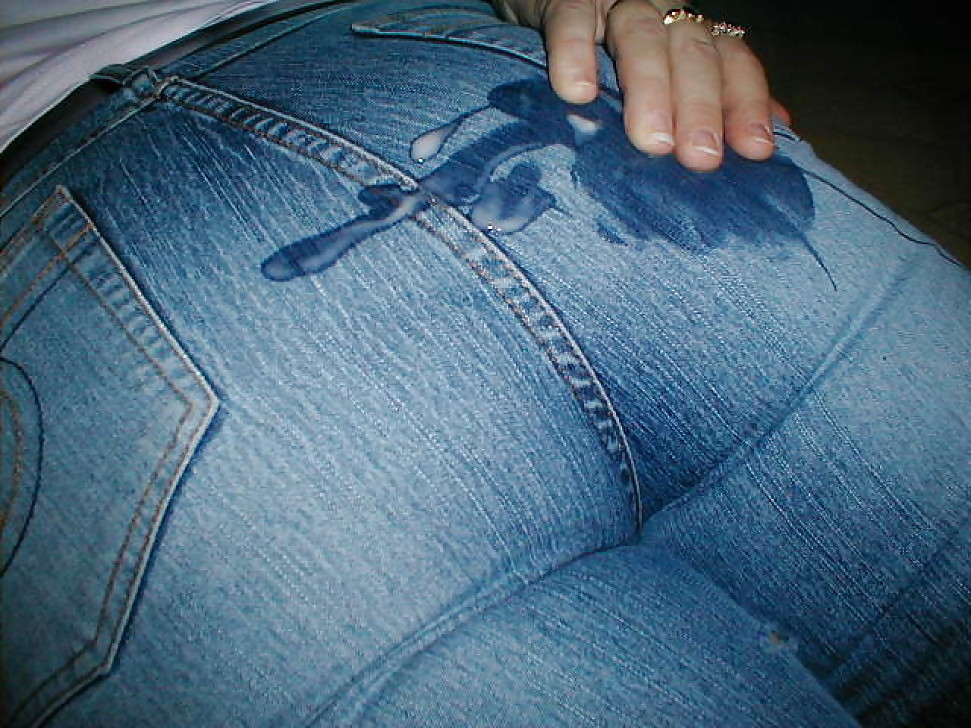 XXX The wife's hot ass in sexy jeans