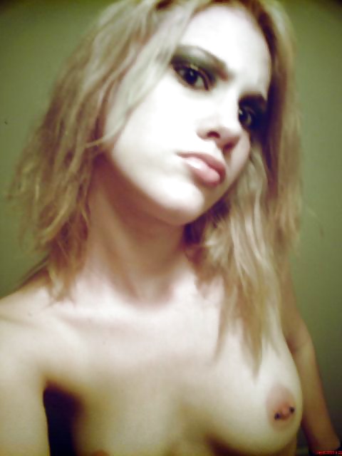 XXX horny young teen selfshot