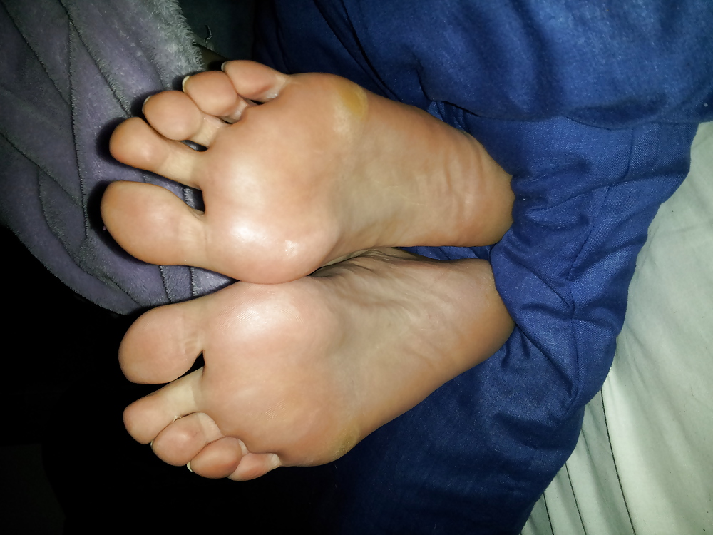 XXX sexy friends feet