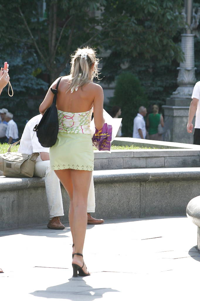 XXX Mini Skirt Babes in Public