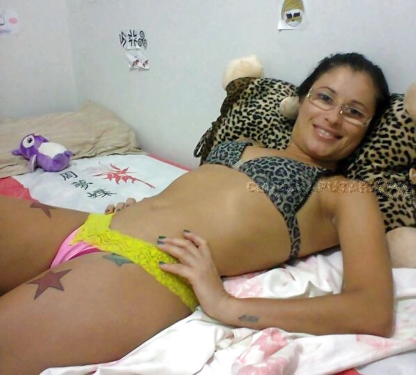 XXX Morena Gostosinha Em Calcinha